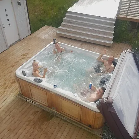 Lyngsalpan Cruise - Lenangstinden Holiday home Nord-Lenangen