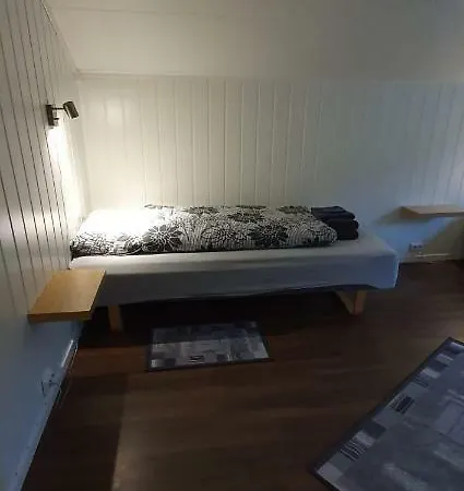 Lyngsalpan Cruise - Lenangstinden Holiday home